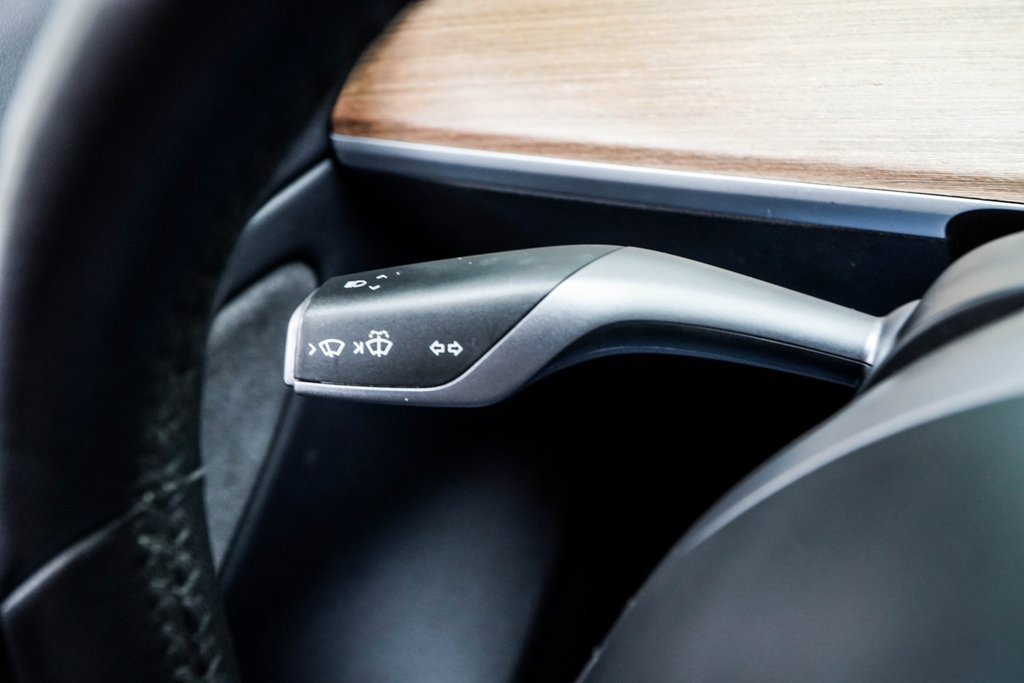 Used 2019 Tesla Model 3 Mid Range image 31