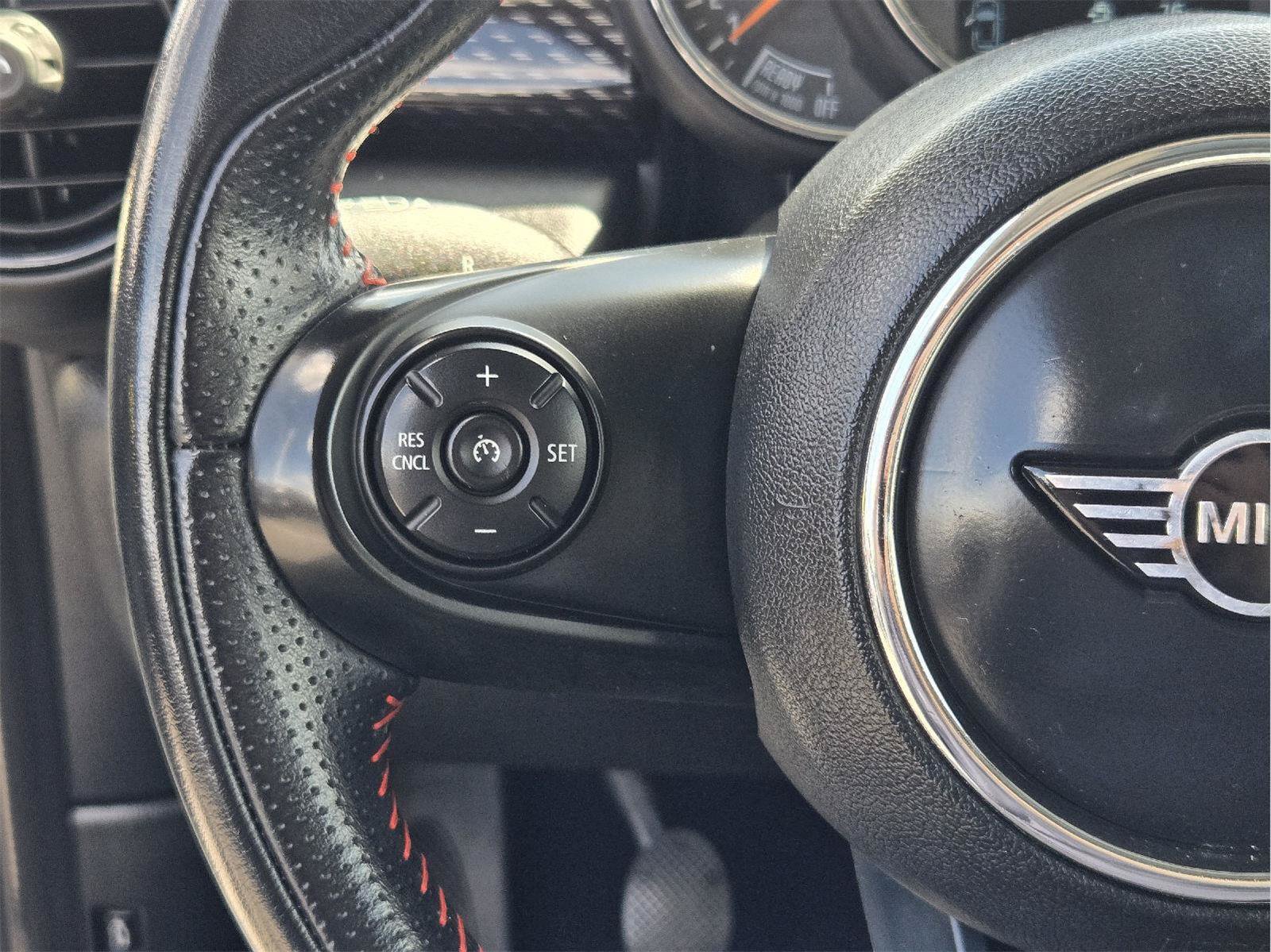 Used 2019 MINI Cooper S FWD image 25