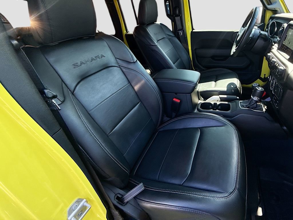 Used 2022 Jeep Wrangler Unlimited Sahara w/ Safety Group AWD/4WD image 33