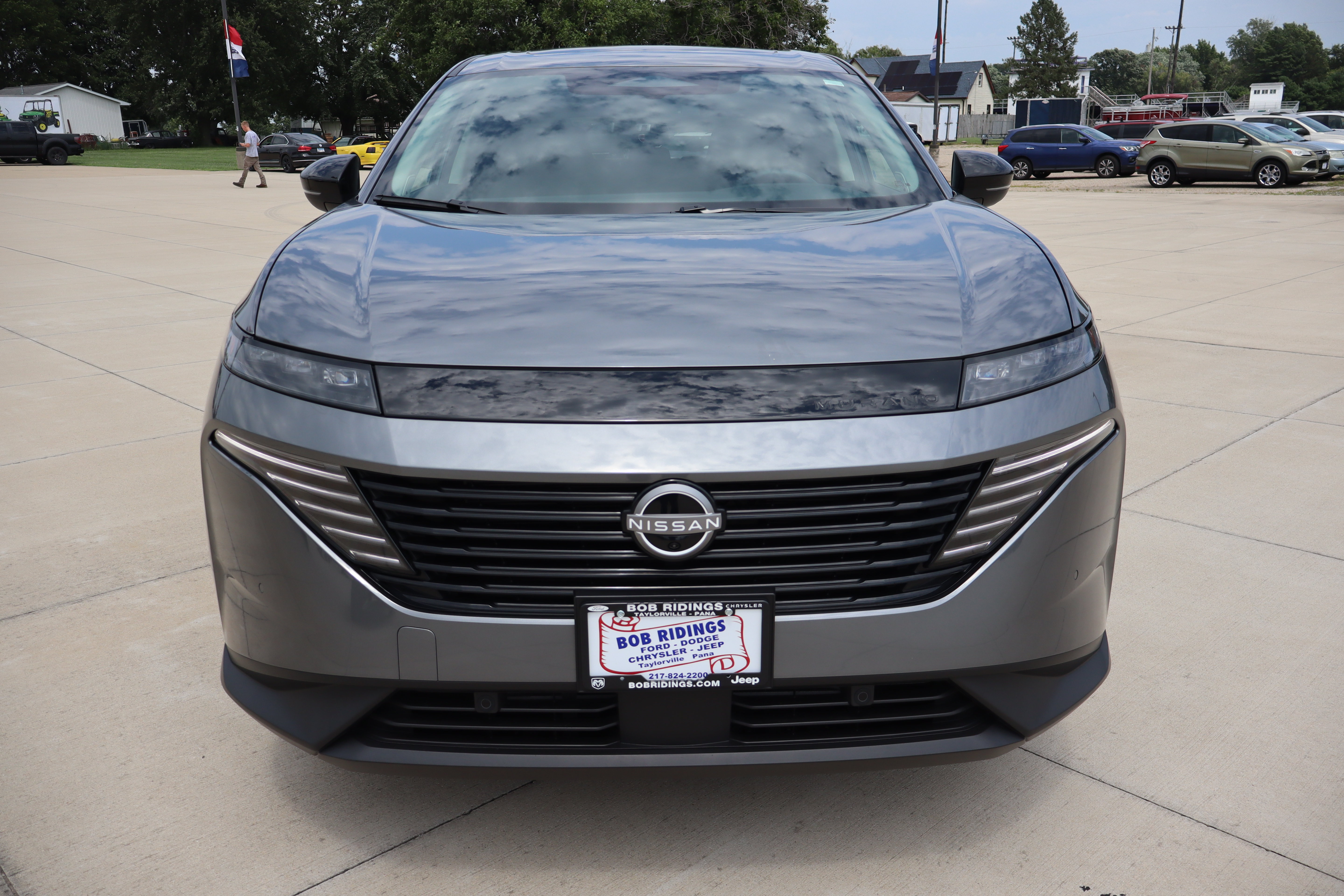 Used 2025 Nissan Murano SL AWD/4WD image 2