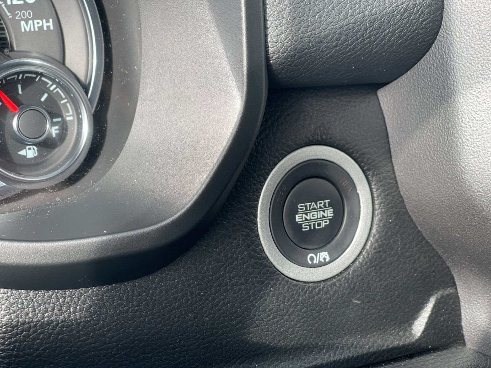 Used 2025 RAM 1500 Laramie w/ Sport Appearance Package image 25