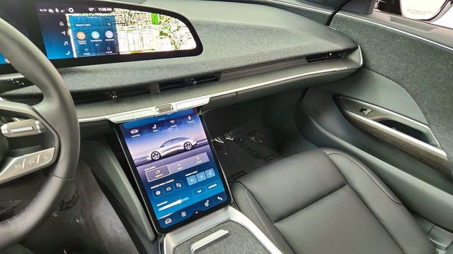 Used 2024 Lucid Air Pure RWD image 42