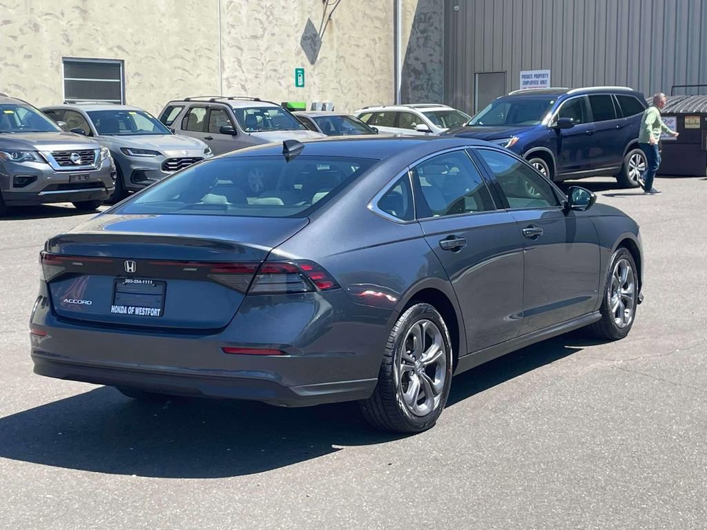 Certified 2023 Honda Accord EX image 5