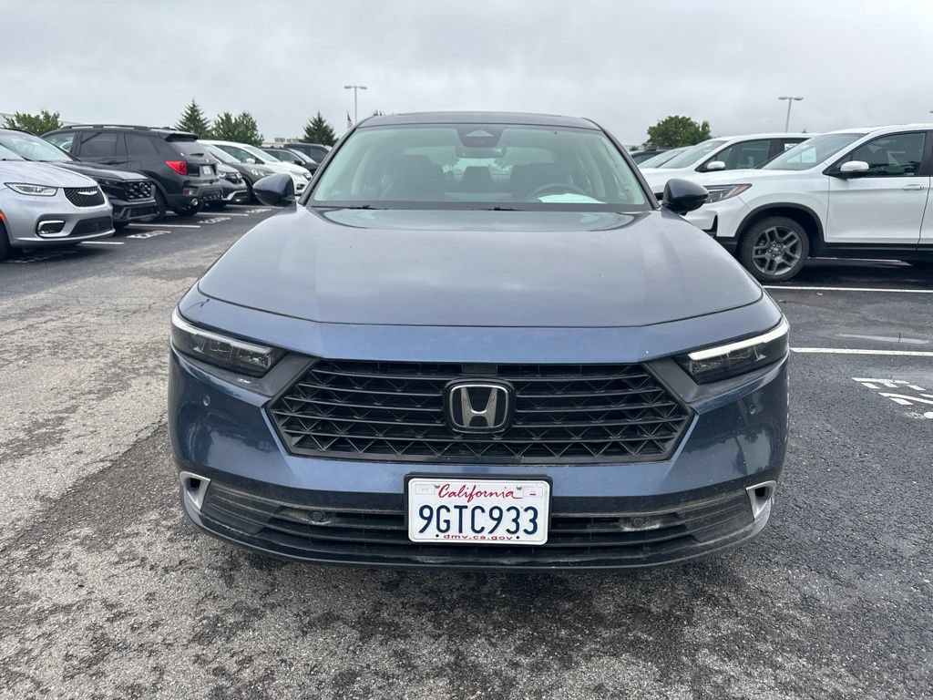 Used 2023 Honda Accord Touring image 2