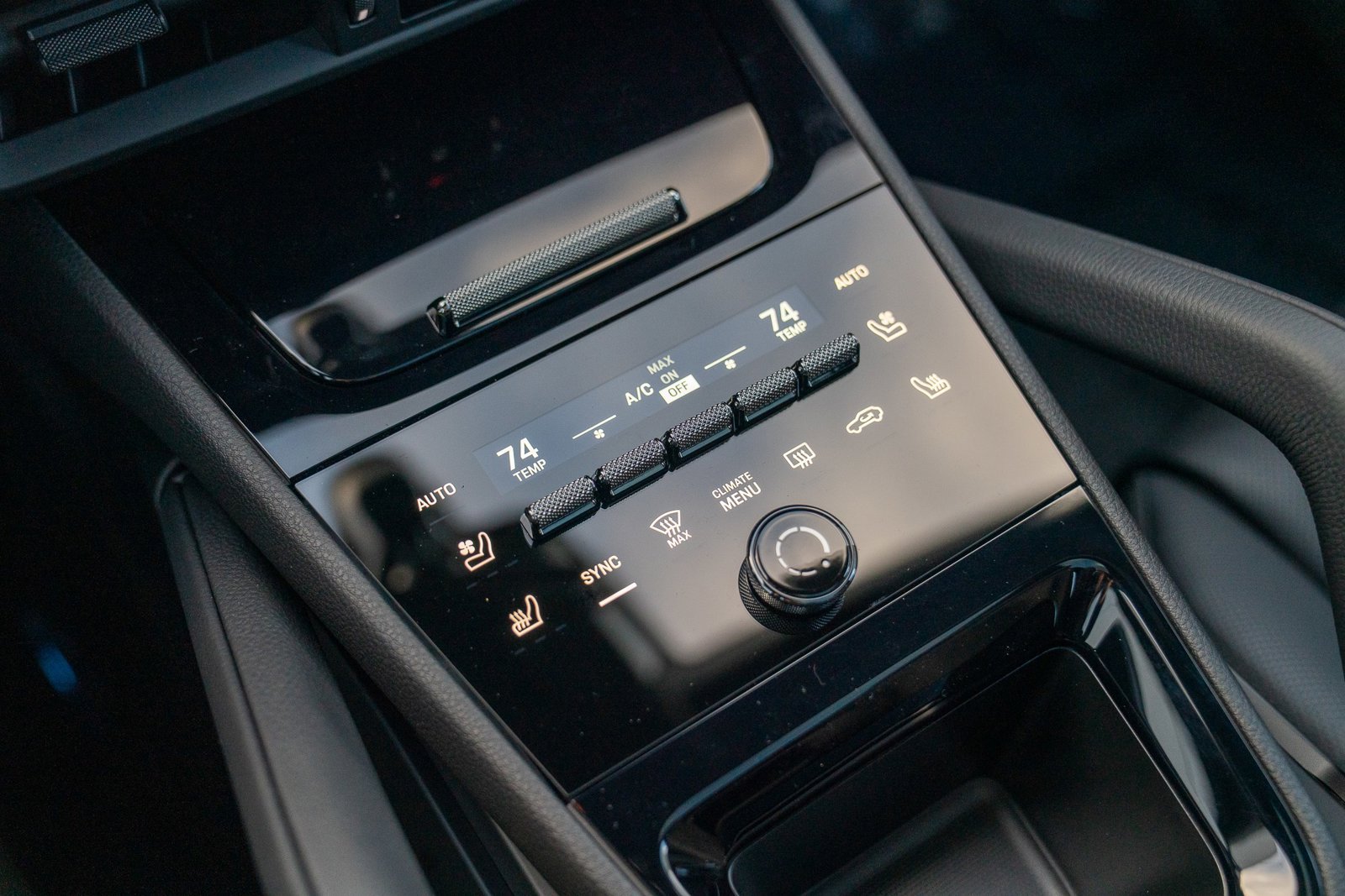 New 2026 Porsche Cayenne E-Hybrid Coupe AWD/4WD image 20