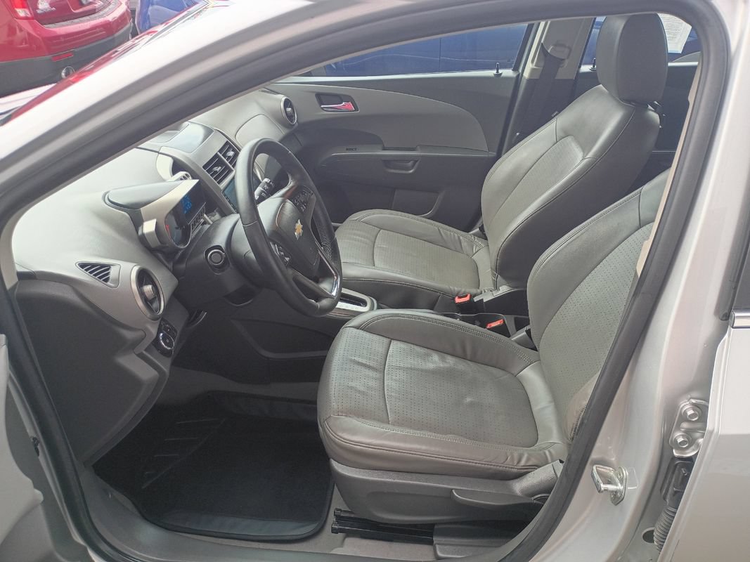 Used 2012 Chevrolet Sonic LTZ FWD image 12