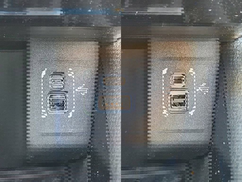 Used 2022 Jeep Compass Limited w/ Elite Group image 32