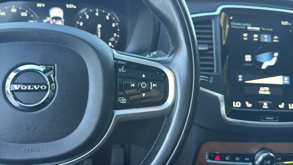 Used 2021 Volvo XC90 T6 Momentum w/ Climate Package AWD/4WD image 19