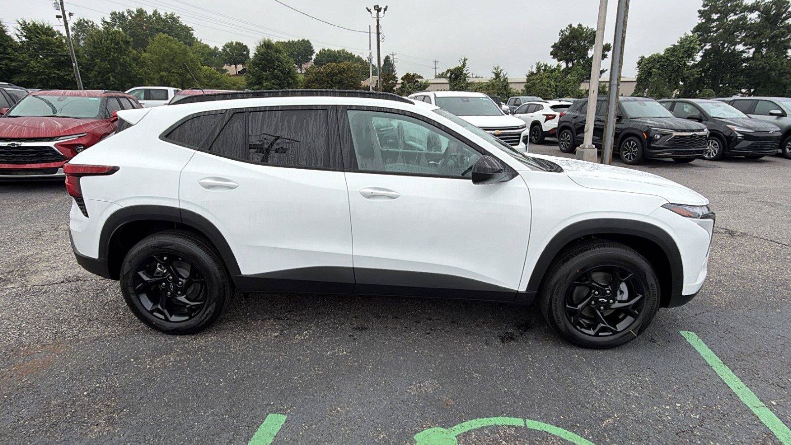 New 2026 Chevrolet Trax LT w/ Driver Confidence Package FWD image 7