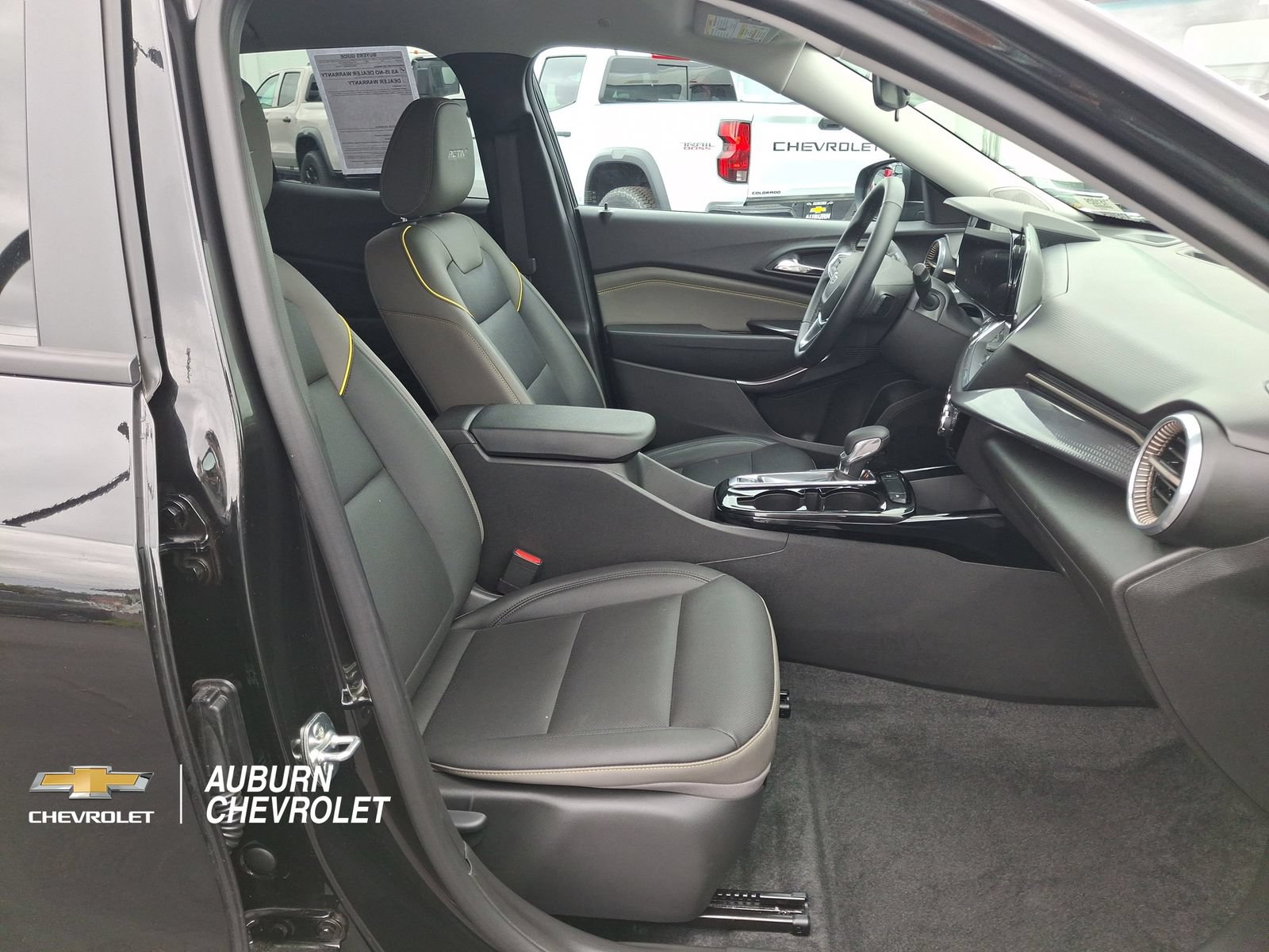 Used 2025 Chevrolet Trax ACTIV w/ Driver Confidence Package FWD image 23