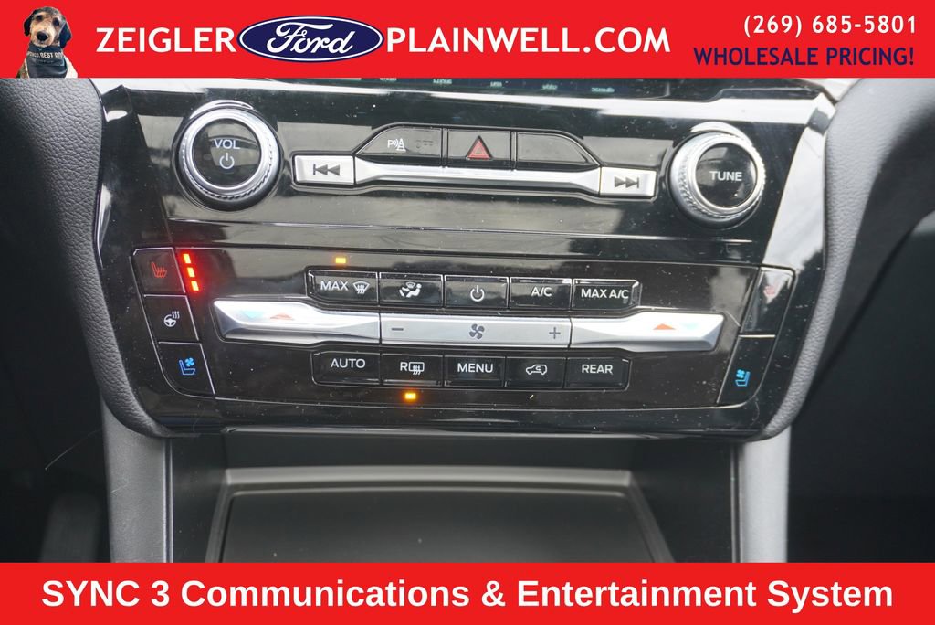 Used 2023 Ford Explorer Limited w/ Limited Technology Package image 8