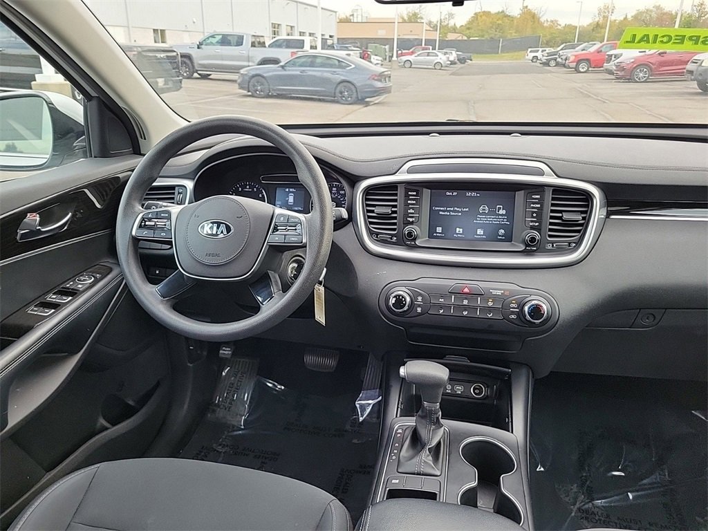 Used 2019 Kia Sorento L image 9
