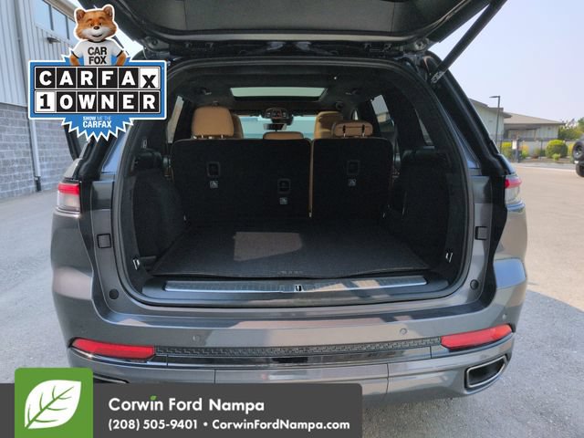 Used 2025 Jeep Grand Cherokee Summit AWD/4WD image 28