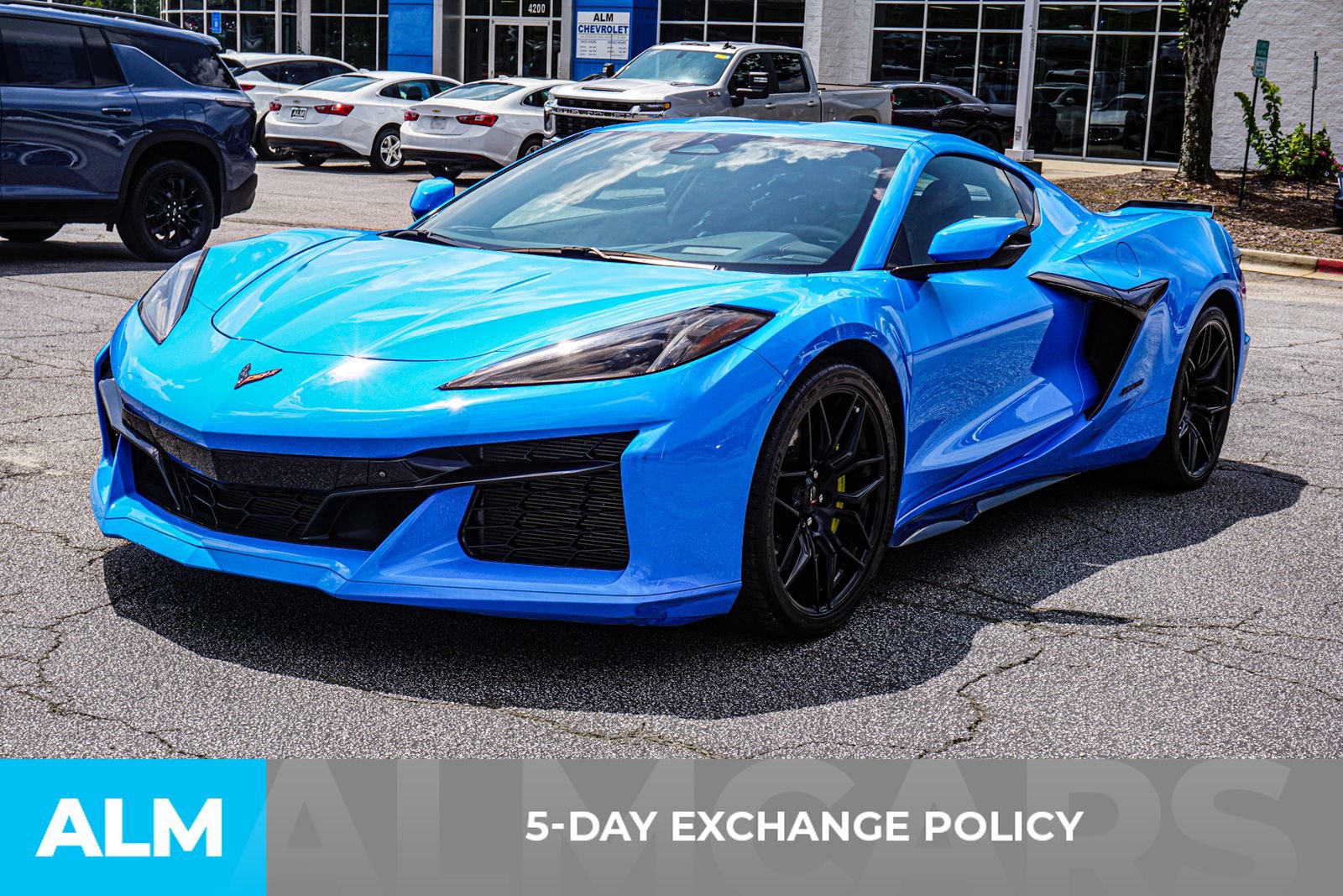 Used 2024 Chevrolet Corvette Z06 RWD image 4