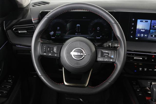 Certified 2025 Nissan Kicks SR FWD image 21