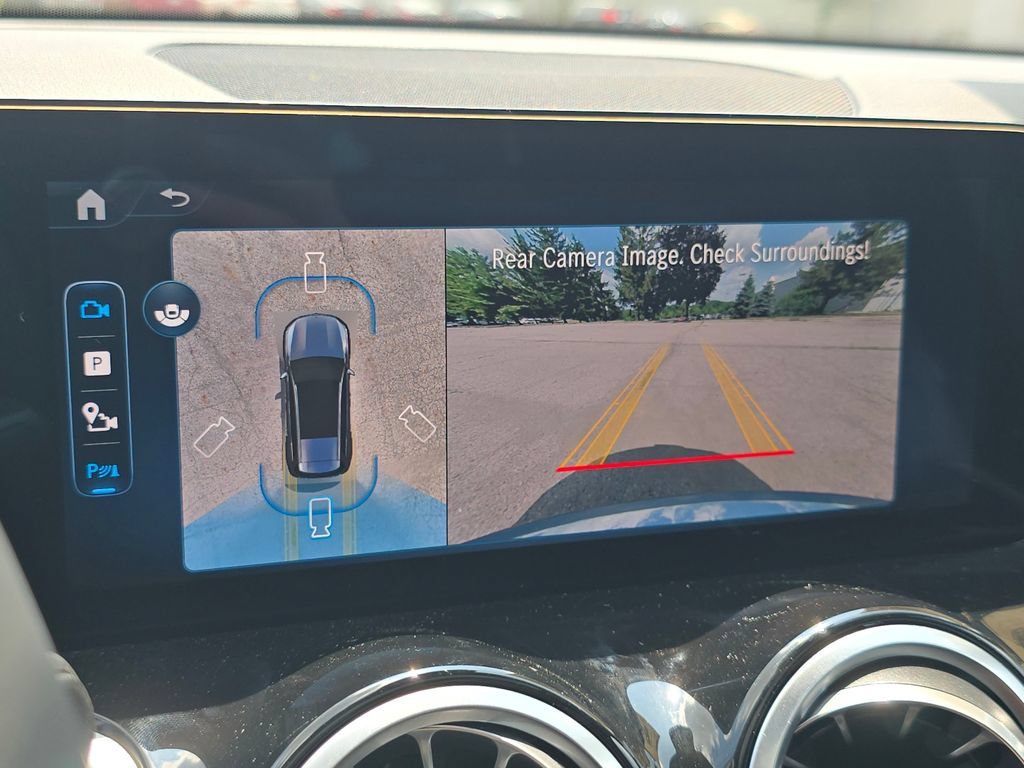 New 2026 Mercedes-Benz GLB 250 4MATIC image 31
