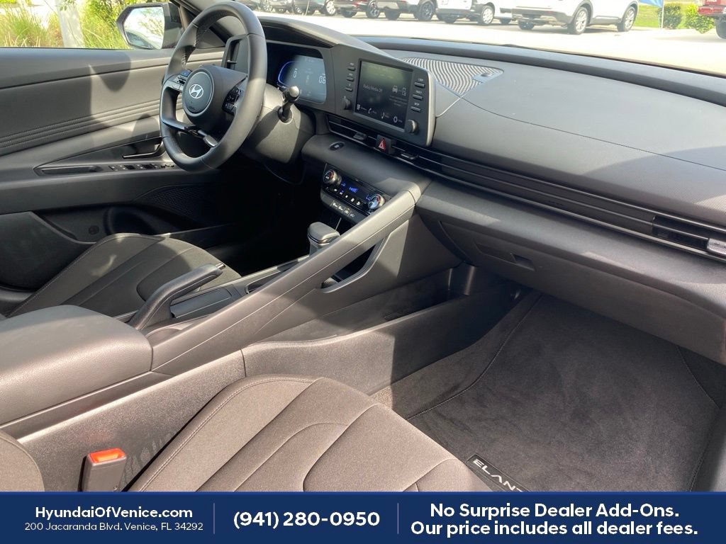 Certified 2025 Hyundai Elantra Sport FWD image 15