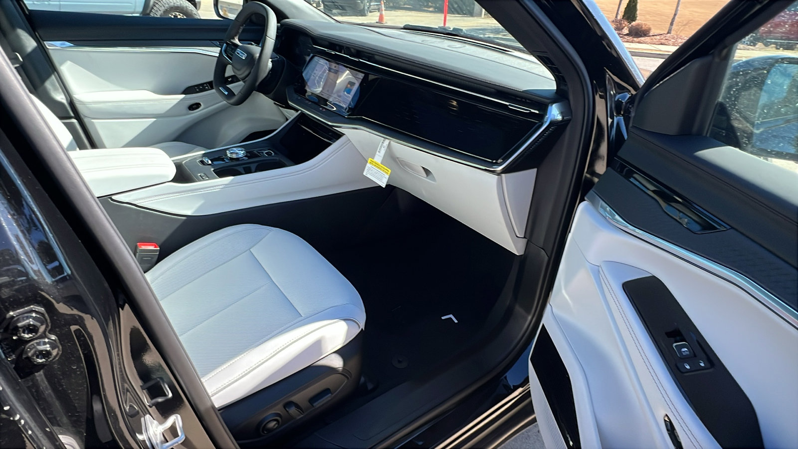 Used 2025 Jeep Wagoneer S Limited image 19