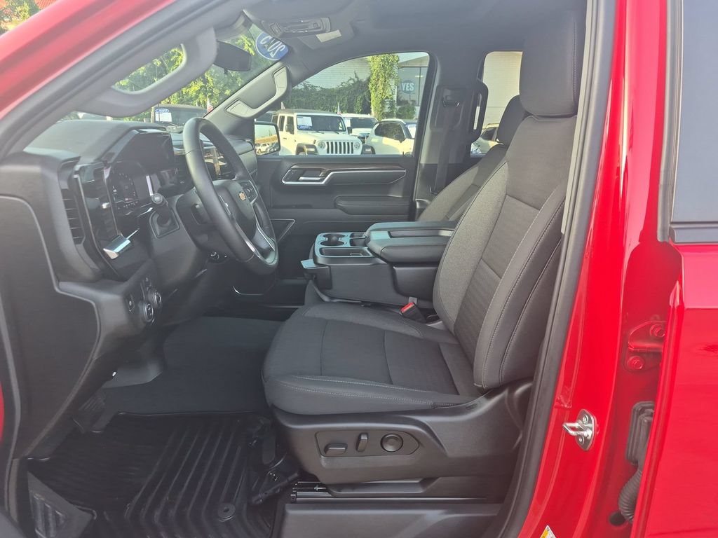 Used 2025 Chevrolet Silverado 1500 LT w/ Texas Edition Plus RWD image 11