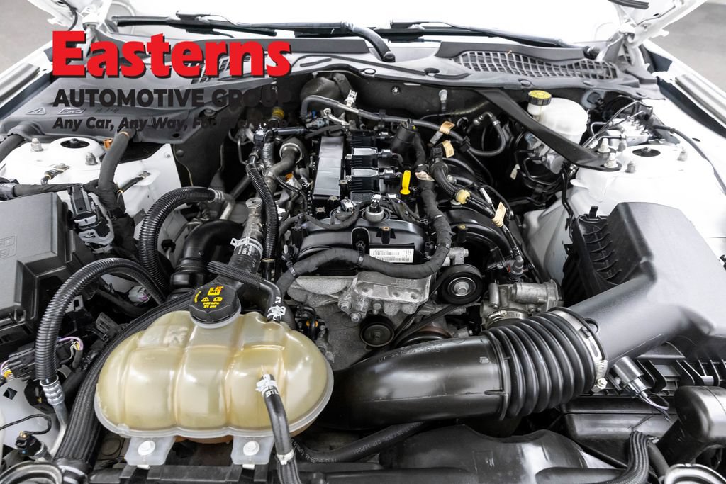 Used 2022 Ford Mustang Premium RWD image 7