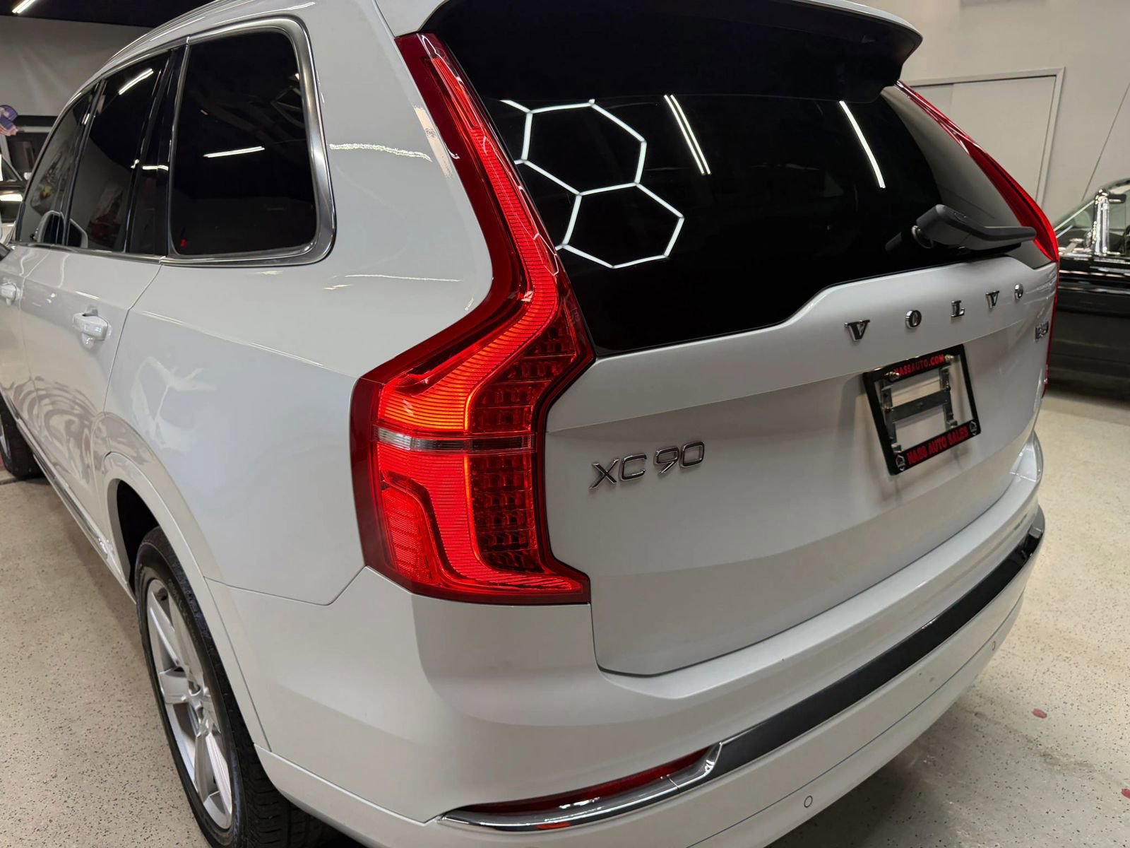 Used 2024 Volvo XC90 B5 Core AWD/4WD image 19