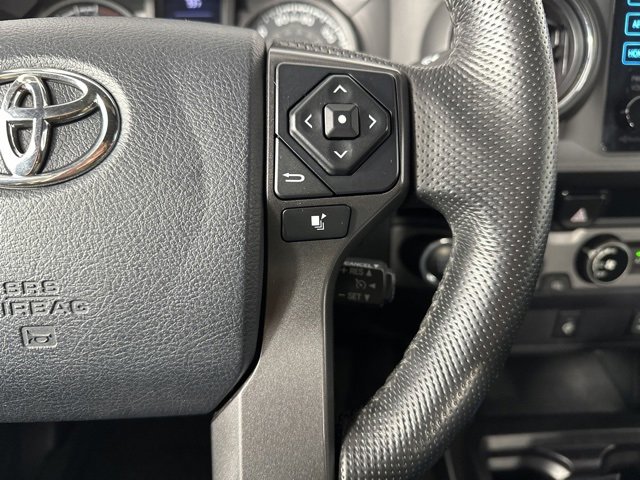 Used 2016 Toyota Tacoma TRD Sport image 16