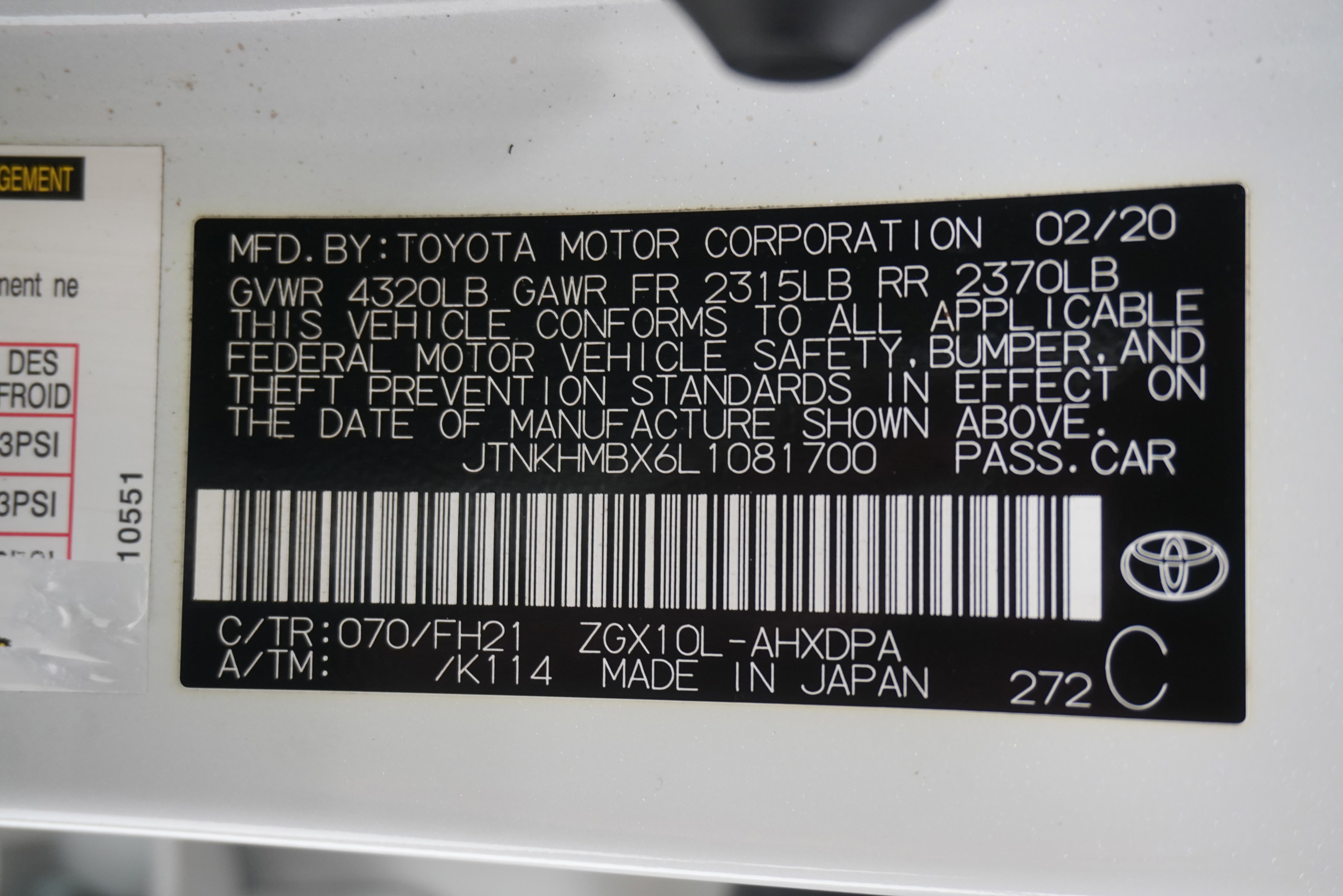 Used 2020 Toyota C-HR LE FWD image 27