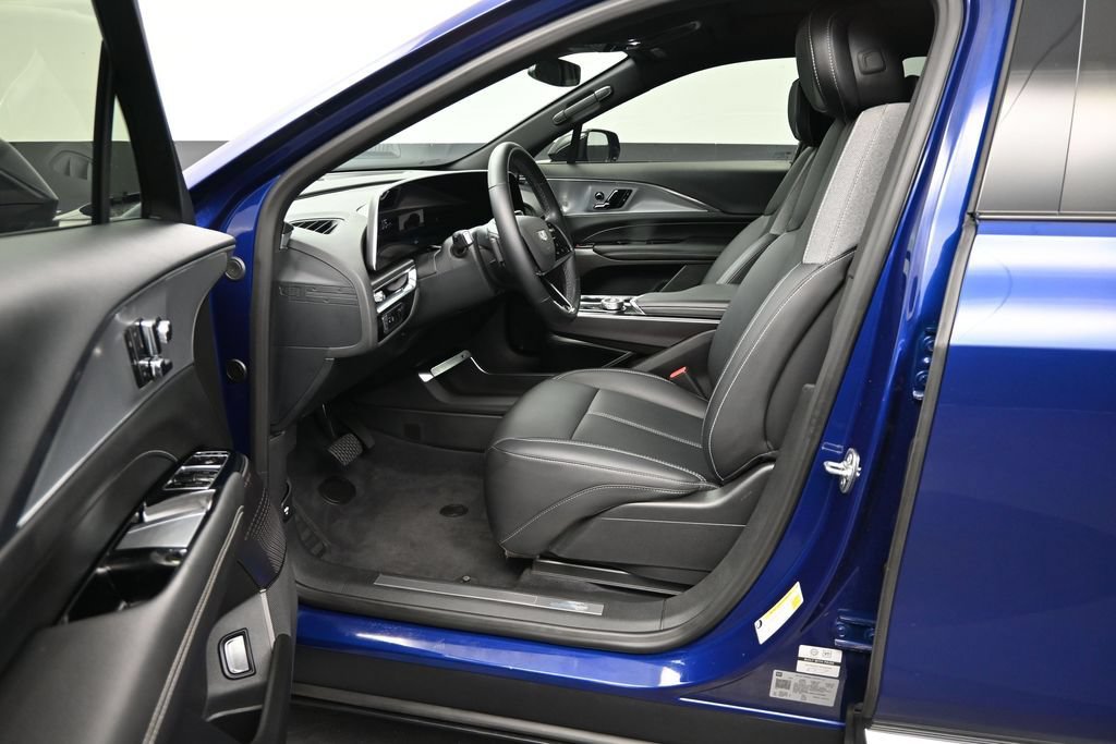 Certified 2024 Cadillac Lyriq Tech AWD/4WD image 9