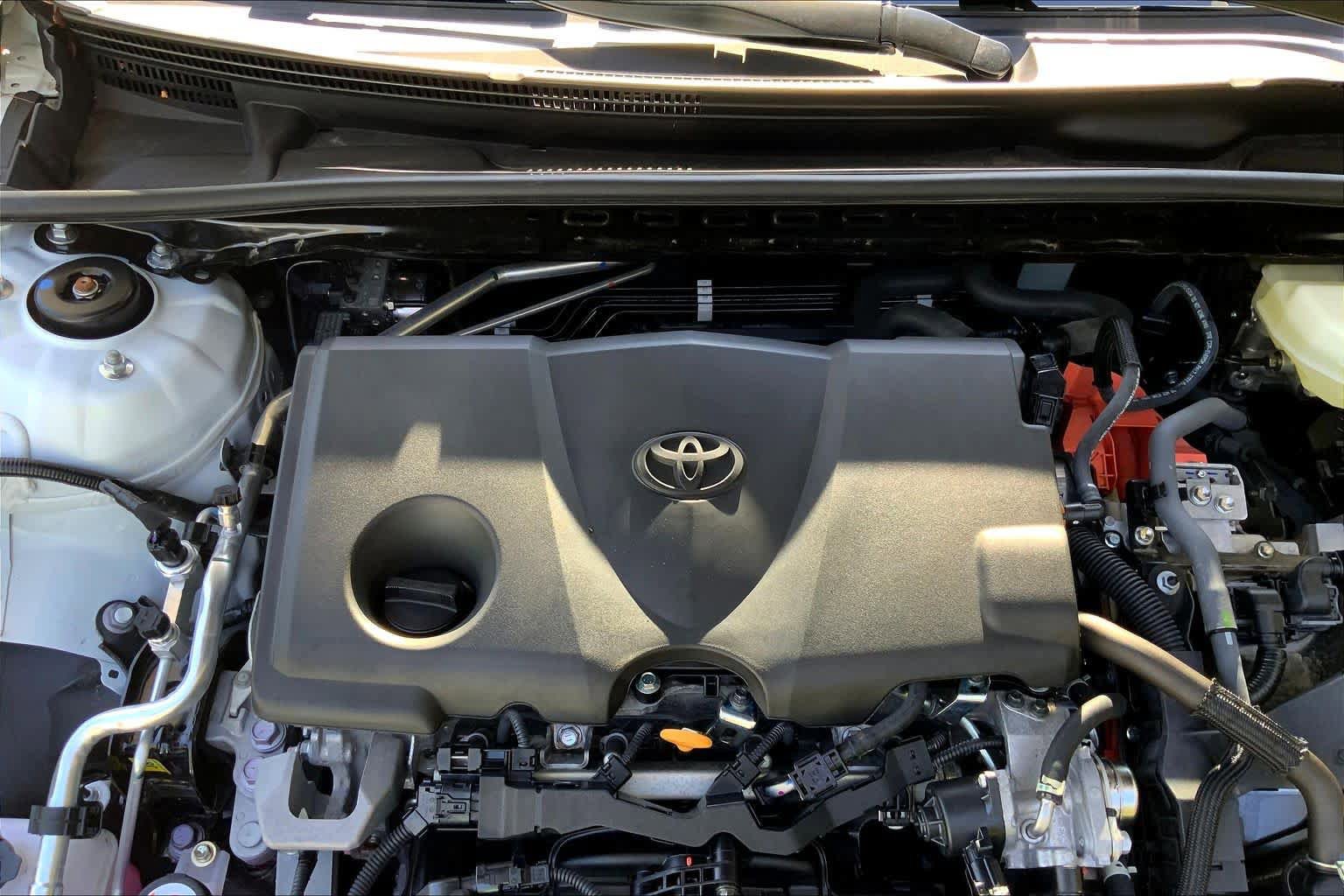 Used 2025 Toyota Camry SE FWD image 30