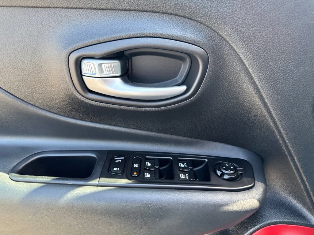 Used 2022 Jeep Renegade Trailhawk AWD/4WD image 28