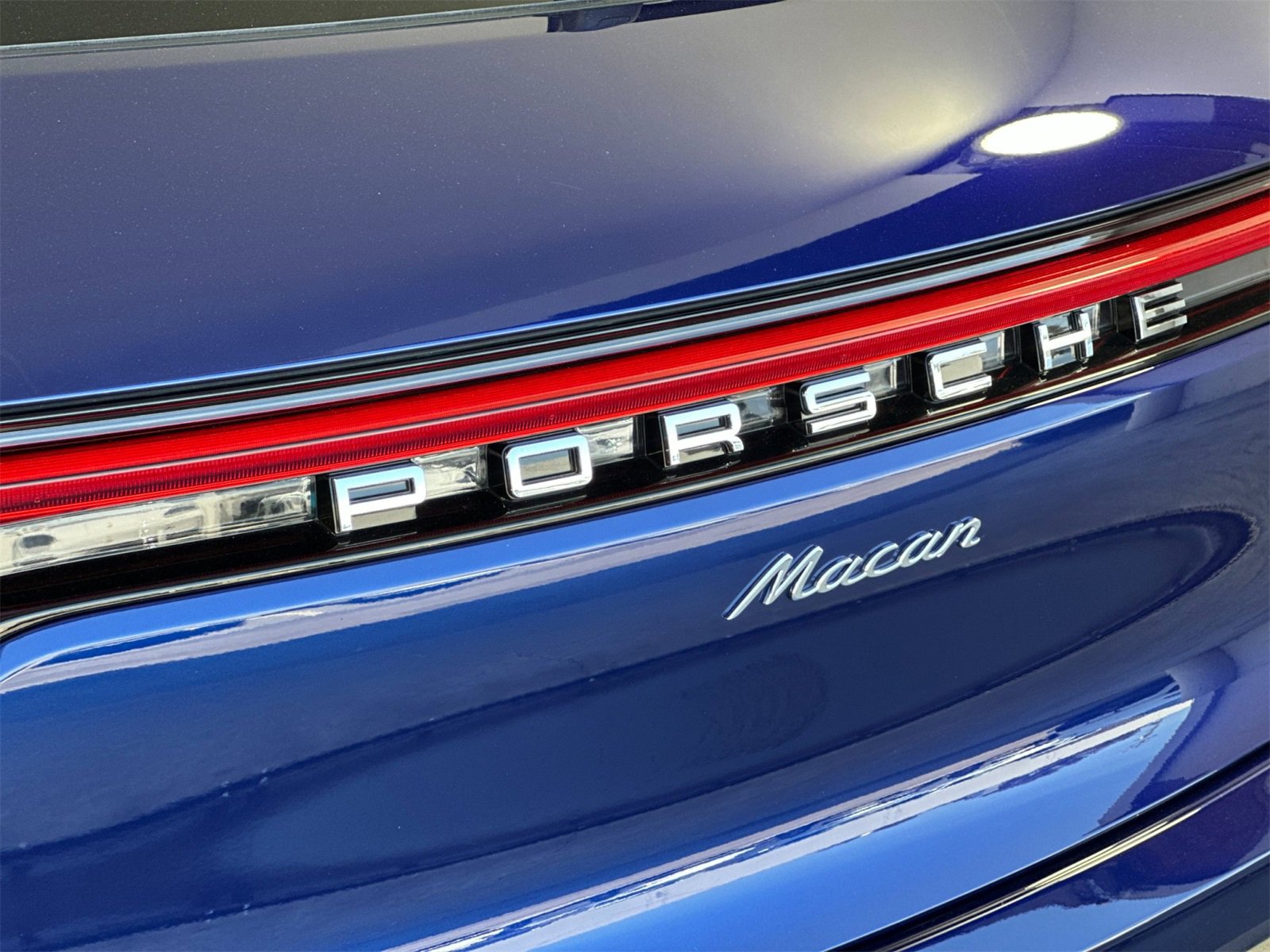 Used 2025 Porsche Macan image 33