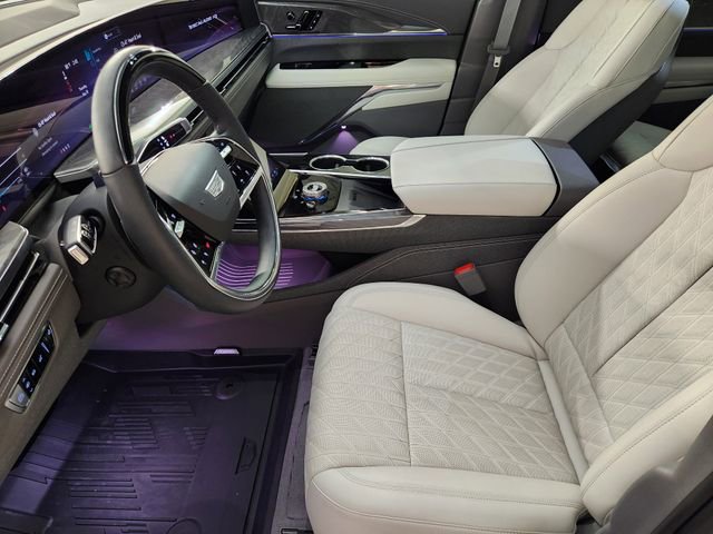 Used 2026 Cadillac Escalade IQ Sport 1 w/ LPO, Floor Liner Package AWD/4WD image 14