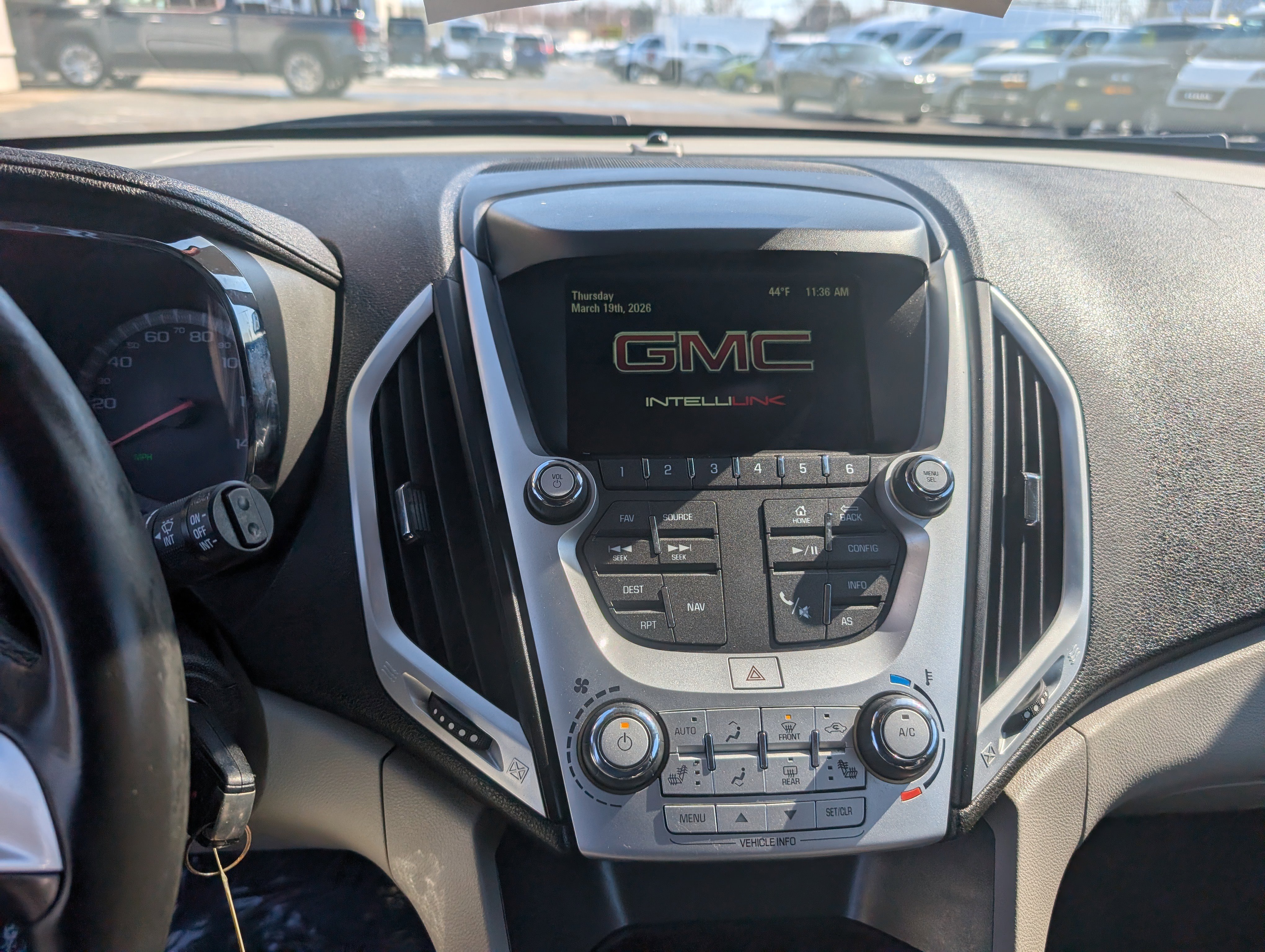 Used 2017 GMC Terrain SLE w/ Convenience Package AWD/4WD image 17
