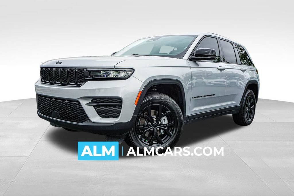 Used 2025 Jeep Grand Cherokee Altitude