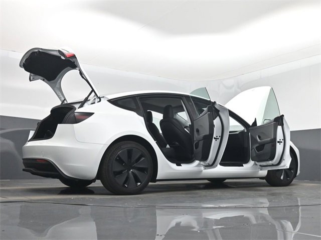 Used 2025 Tesla Model 3 Long Range image 61