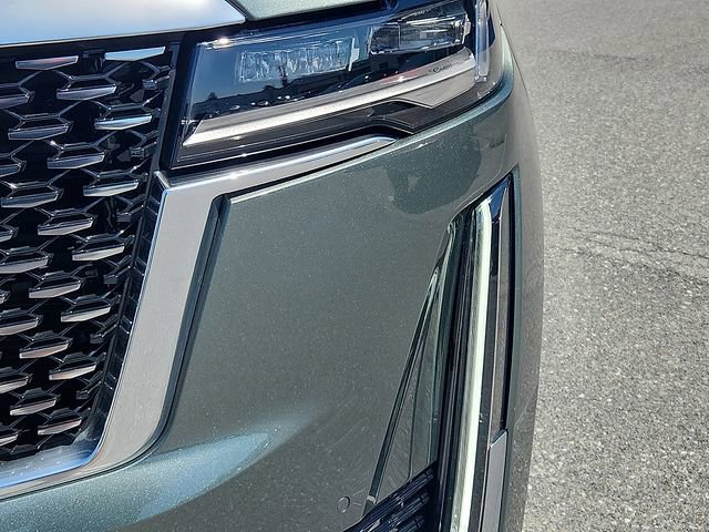 Certified 2024 Cadillac Escalade Premium Luxury w/ LPO, Floor Liner Package AWD/4WD image 9