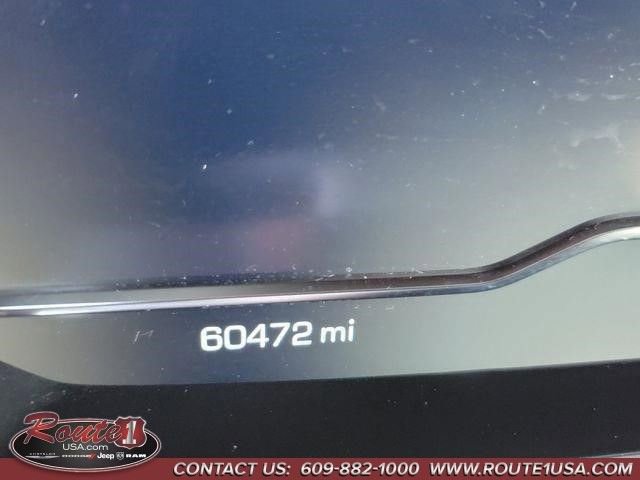 Used 2024 GMC Yukon SLT AWD/4WD image 37
