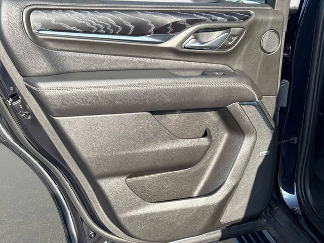 Used 2023 GMC Yukon Denali AWD/4WD image 11