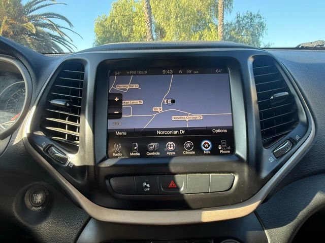 Used 2015 Jeep Cherokee Limited w/ Luxury Group image 22