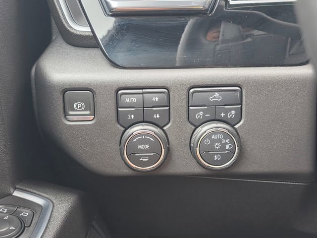 Used 2023 Chevrolet Silverado 1500 LT Trail Boss w/ Convenience Package II AWD/4WD image 33