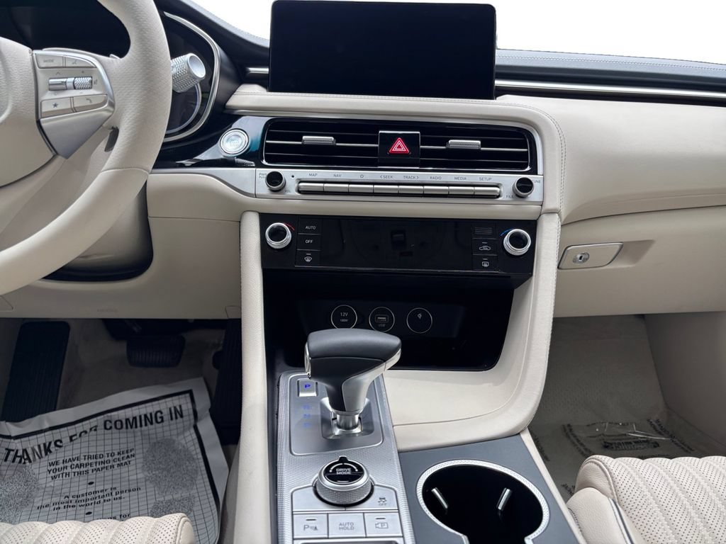 Used 2026 Genesis G70 2.5T Prestige RWD image 12