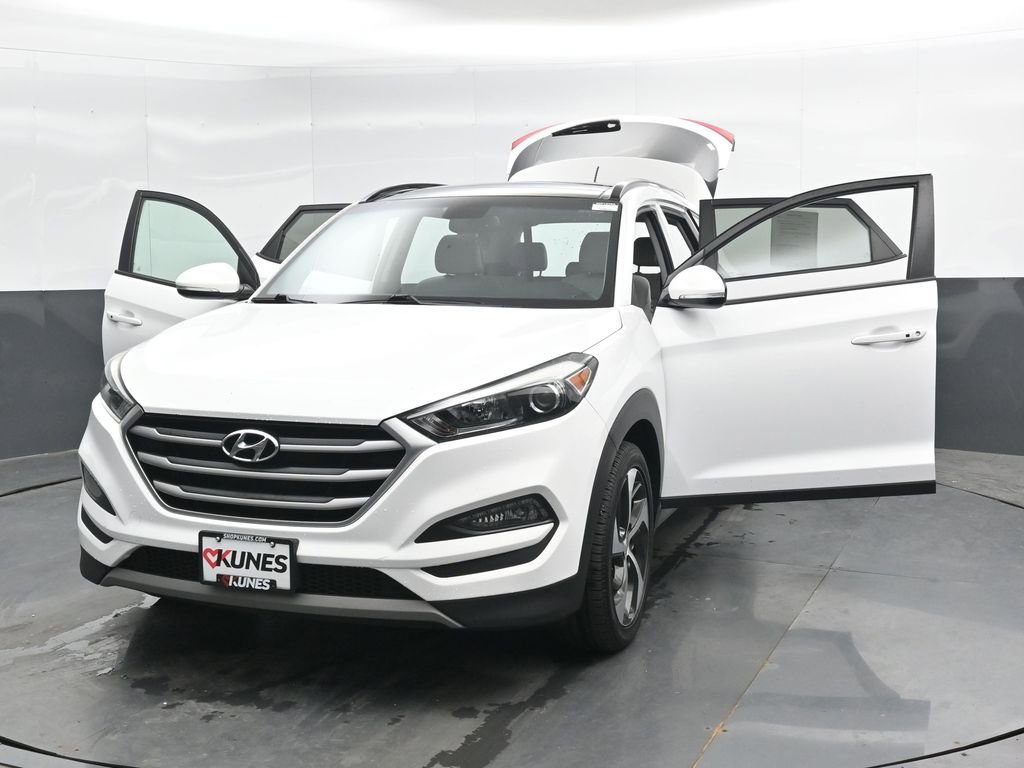 Used 2017 Hyundai Tucson Value AWD/4WD image 40