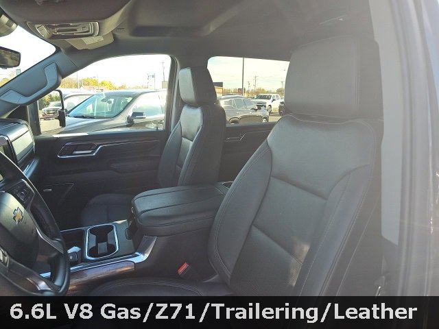 Used 2024 Chevrolet Silverado 3500 LTZ w/ LTZ Convenience Package image 12