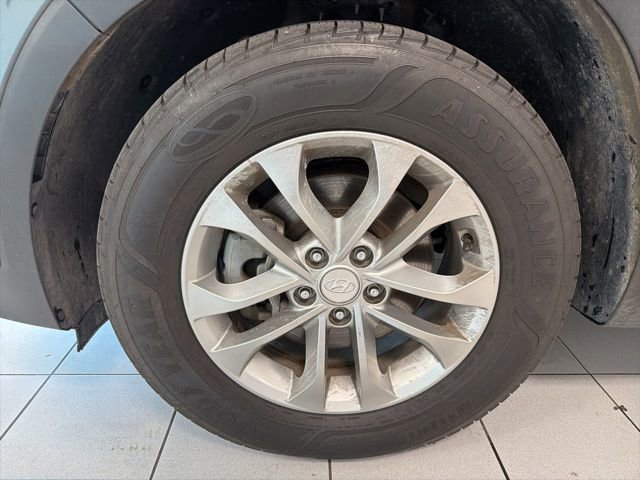 Used 2019 Hyundai Santa Fe SEL AWD/4WD image 12