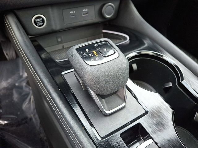 Used 2021 Nissan Rogue Platinum image 19