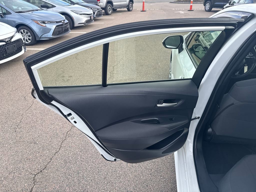 Used 2020 Toyota Corolla LE FWD image 33