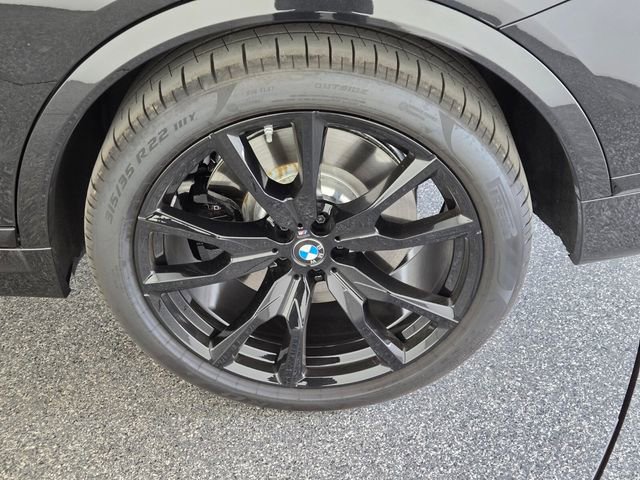 Used 2026 BMW X7 M60i image 9