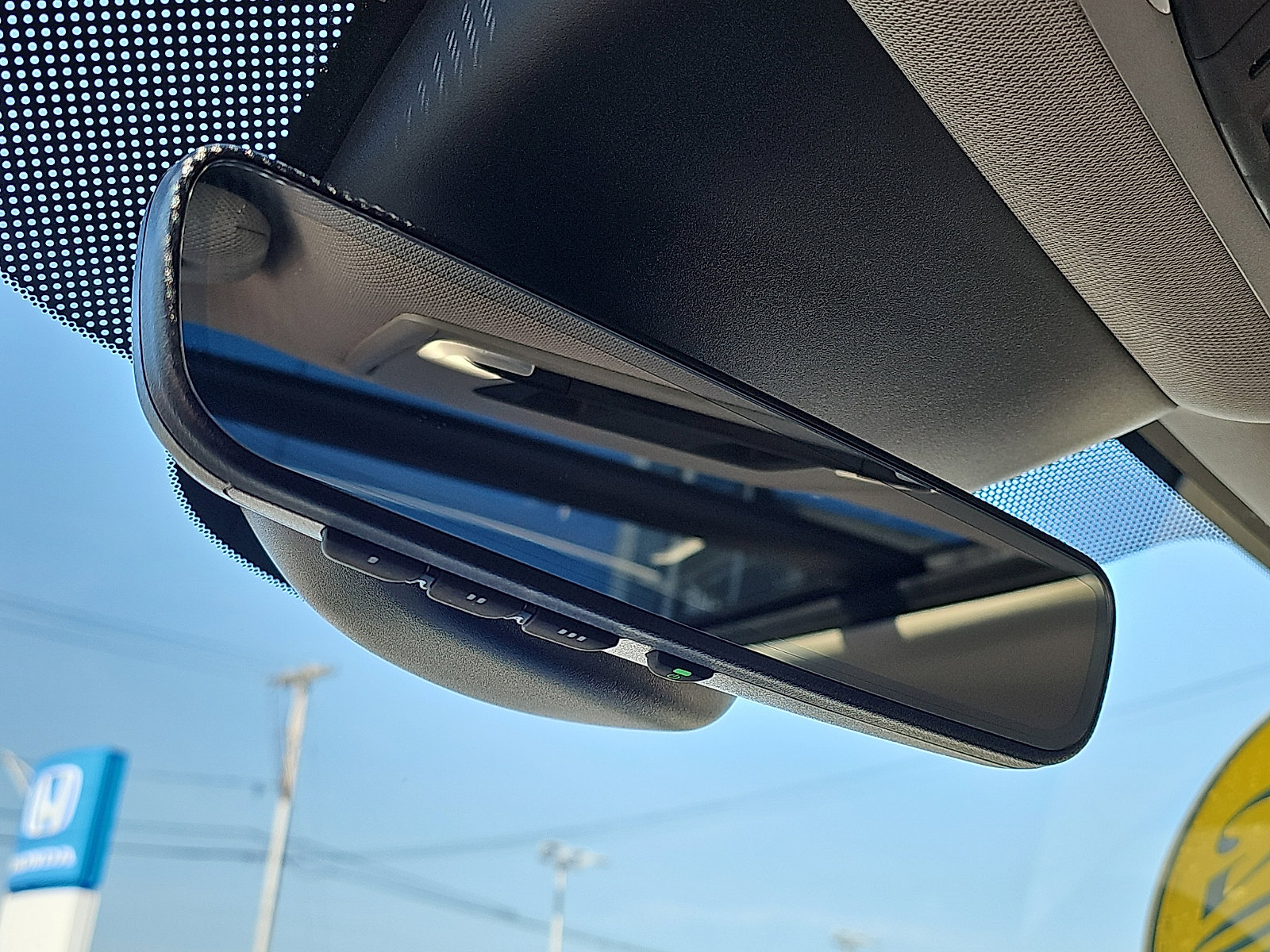 Used 2025 Honda Pilot Touring image 29