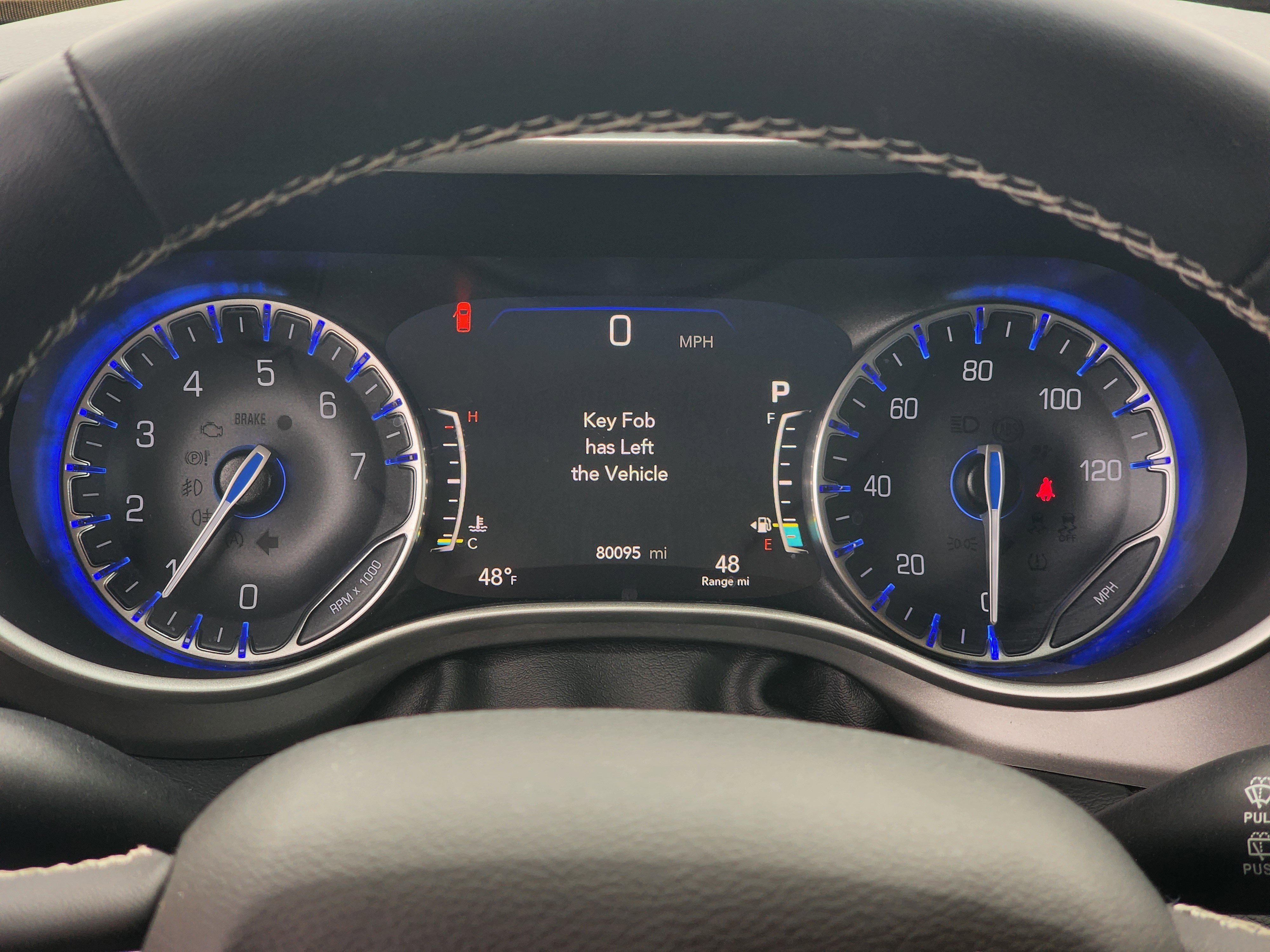 Used 2022 Chrysler Pacifica Touring-L image 24