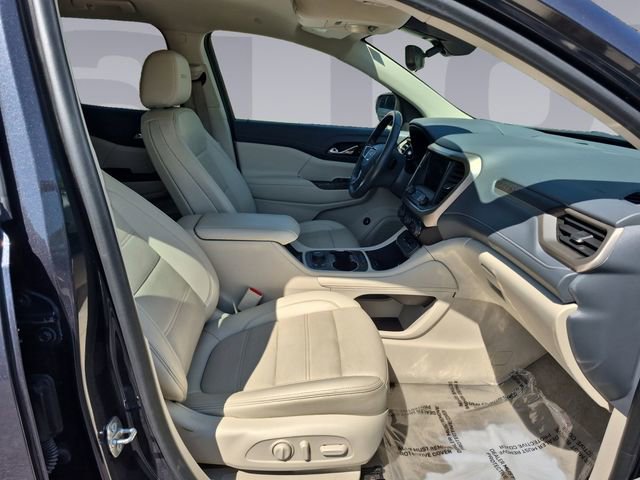 Used 2022 GMC Acadia Denali w/ Denali Technology Package image 17